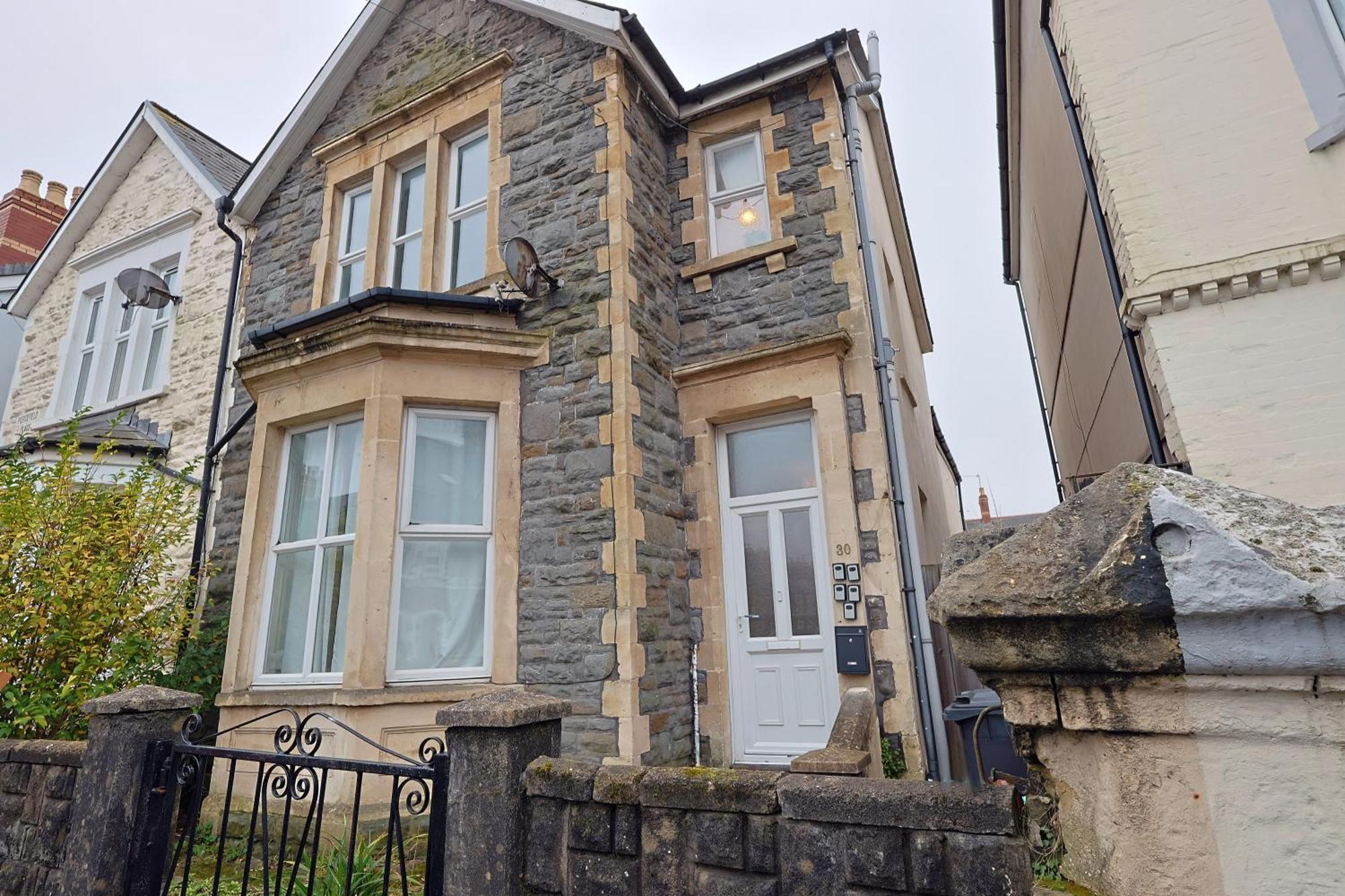 Cardiff City Guesthouse, Central Rooms, Fast Wi-Fi, On-Street Parking カーディフ エクステリア 写真