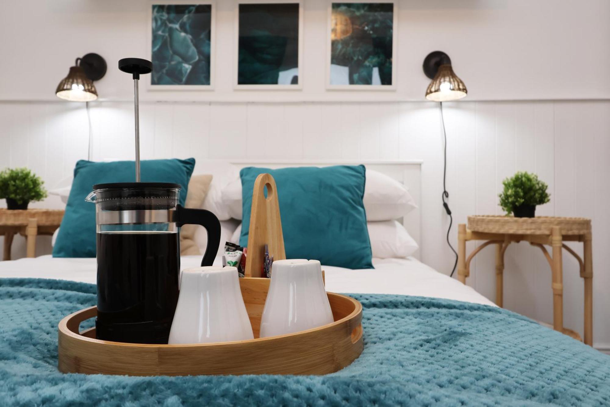Cardiff City Guesthouse, Central Rooms, Fast Wi-Fi, On-Street Parking カーディフ エクステリア 写真