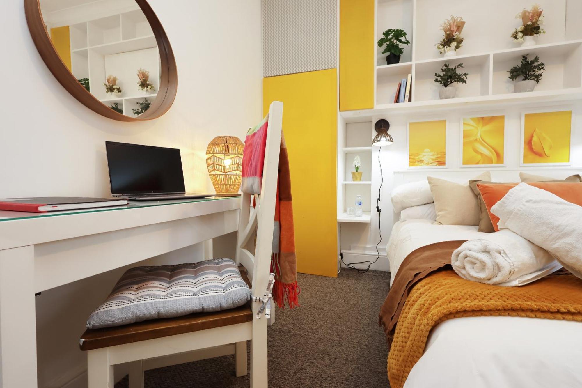 Cardiff City Guesthouse, Central Rooms, Fast Wi-Fi, On-Street Parking カーディフ エクステリア 写真
